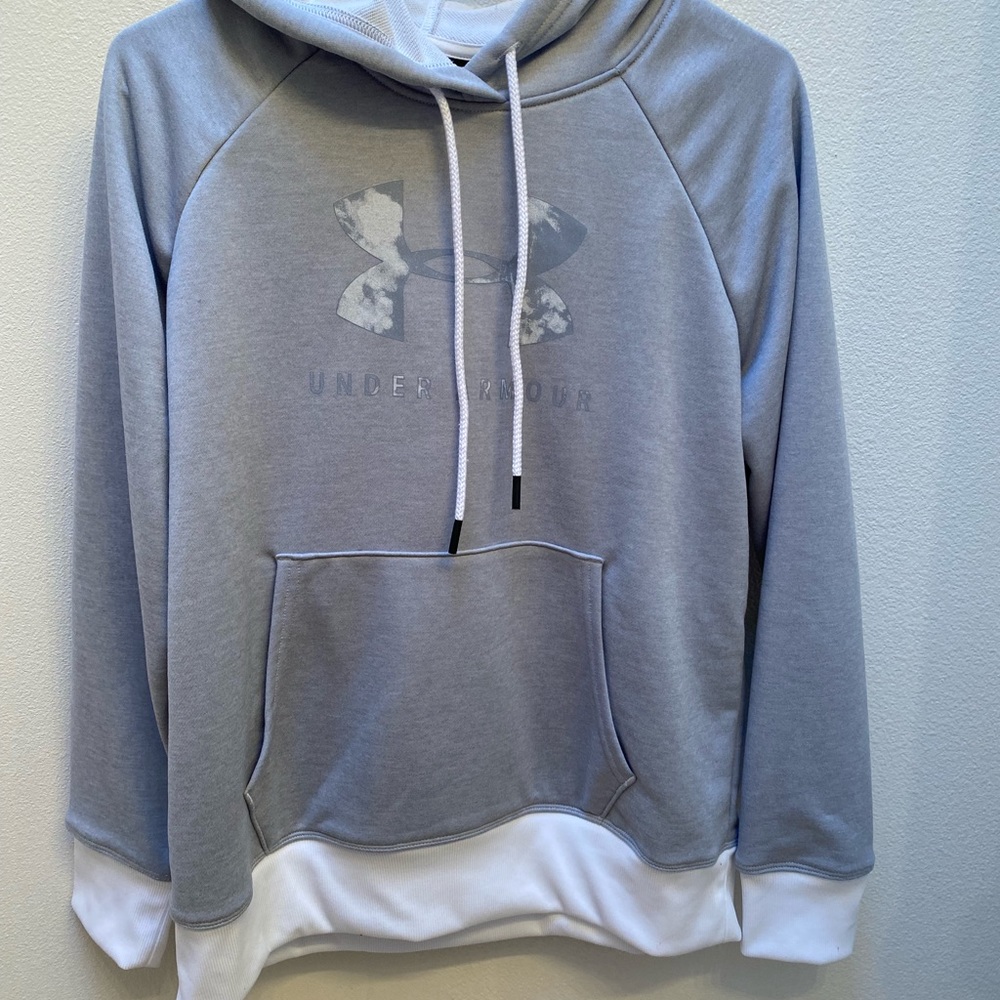 Camouflage Under Armour Hooded Sweatshirt